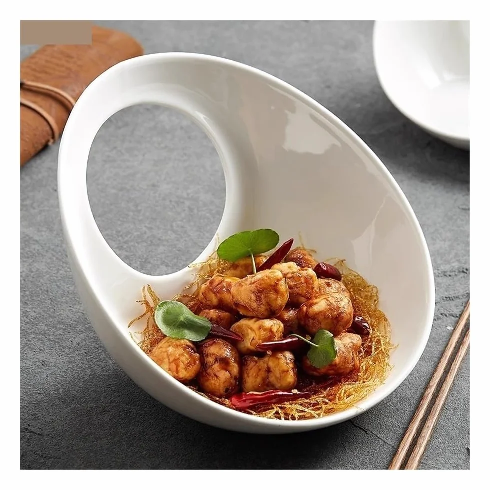 Talerze Obiadowe Czysty biały talerz ceramiczny o specjalnym kształcie - talerz do sałatek deserowych i przekąsek(19cm)