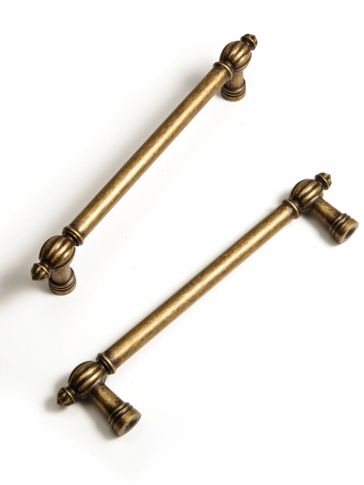 Uchwyty meblowe ze stopu cynku z antycznego mosiądzu - Klasyczne uchwyty do szuflad w stylu vintage 128 mm do szafki kuchennej, łazienki, komody (5, antyczny mosiądz, centra otworów 128 mm)