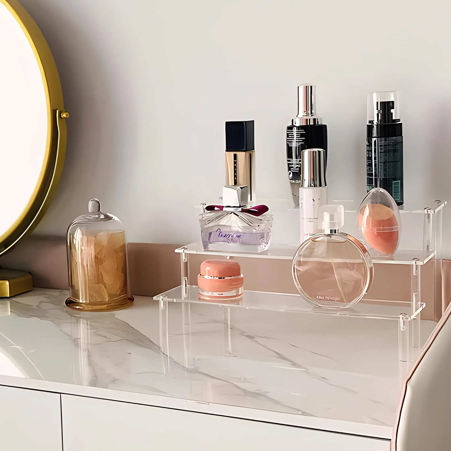 Trzy-poziomowy stojak akrylowy, organizator perfum, transparentny design, odpowiedni do prezentacji figurek, biżuterii, ciast, pomadek, lakierów do paznokci, przypraw, itp