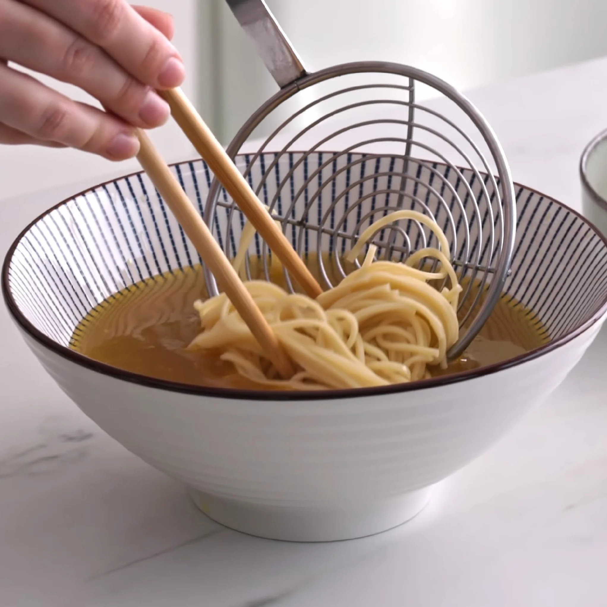 IBILI - Zestaw do Ramen Sapporo, miska + łyżka + 2 pałeczki, porcelana