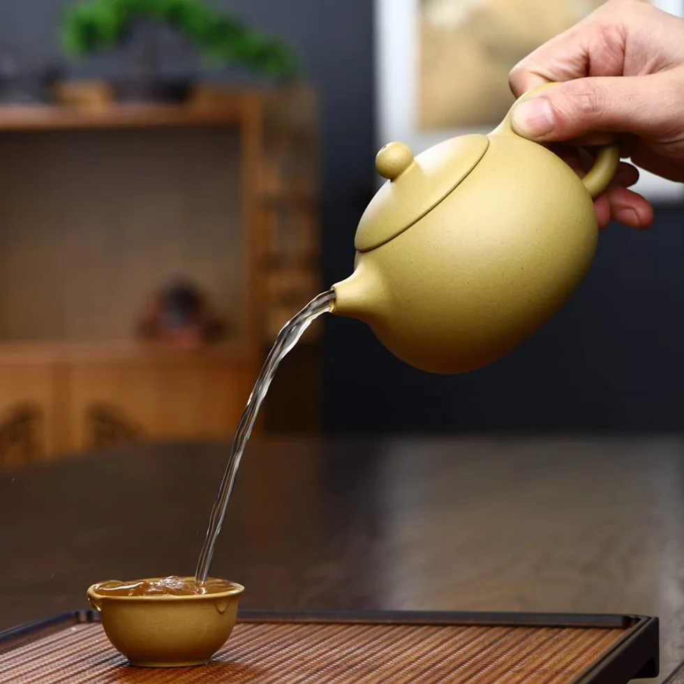 Czajnik 200 ml/6,8 uncji Chiński gliniany Yixing Xishi Naturalny Zisha Żółty Czajnik do herbaty Kungfu