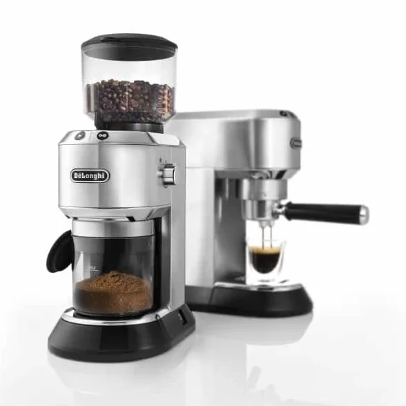 De'Longhi Dedica ECKG6821.M, elektryczny młynek do kawy, ze spieniaczem do mleka, tradycyjna pompa do ekspresu Barista, ekspres do kawy i cappuccino, 18 ustawień stopnia mielenia, metal