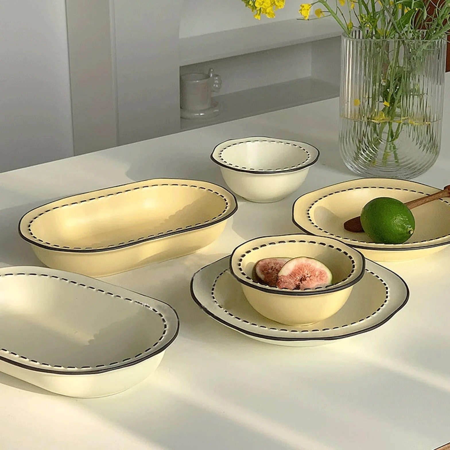 Talerz obiadowy, ceramiczny, zestaw zastawy stołowej, nieregularna miska na ryż, miska na zupę, ceramiczny talerz na warzywa, paski, domowe miski i naczynia do kuchni, restauracji