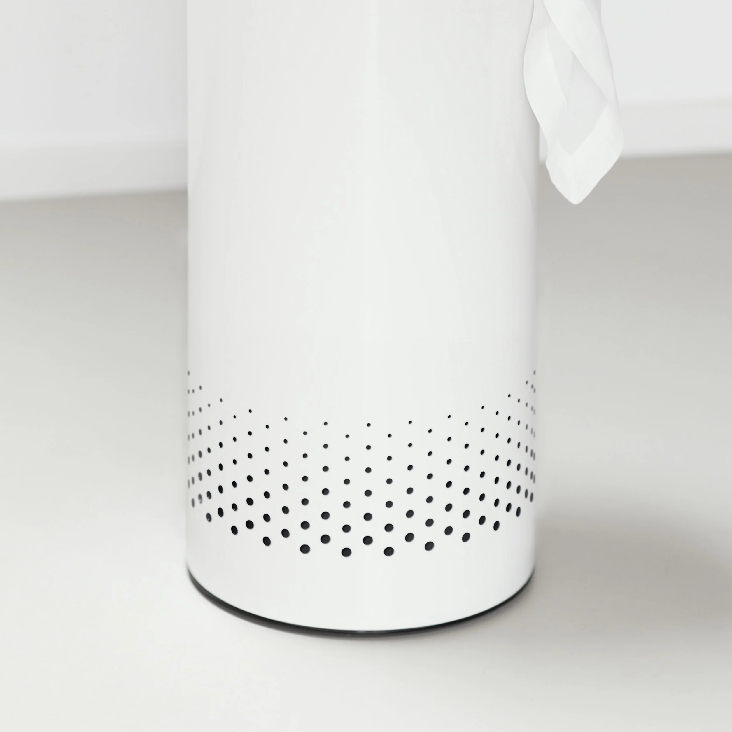 Brabantia Stalowy kosz na bieliznę 35L, pokrywa z korka, Biały