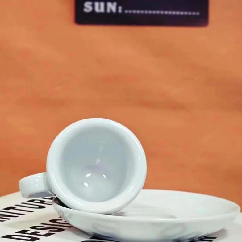 Duże ceramiczne kubki do kawy, Zestaw porcelanowy kubek do kawy i spodek 9 mm 50 ml czarno-biały(Schwarz)
