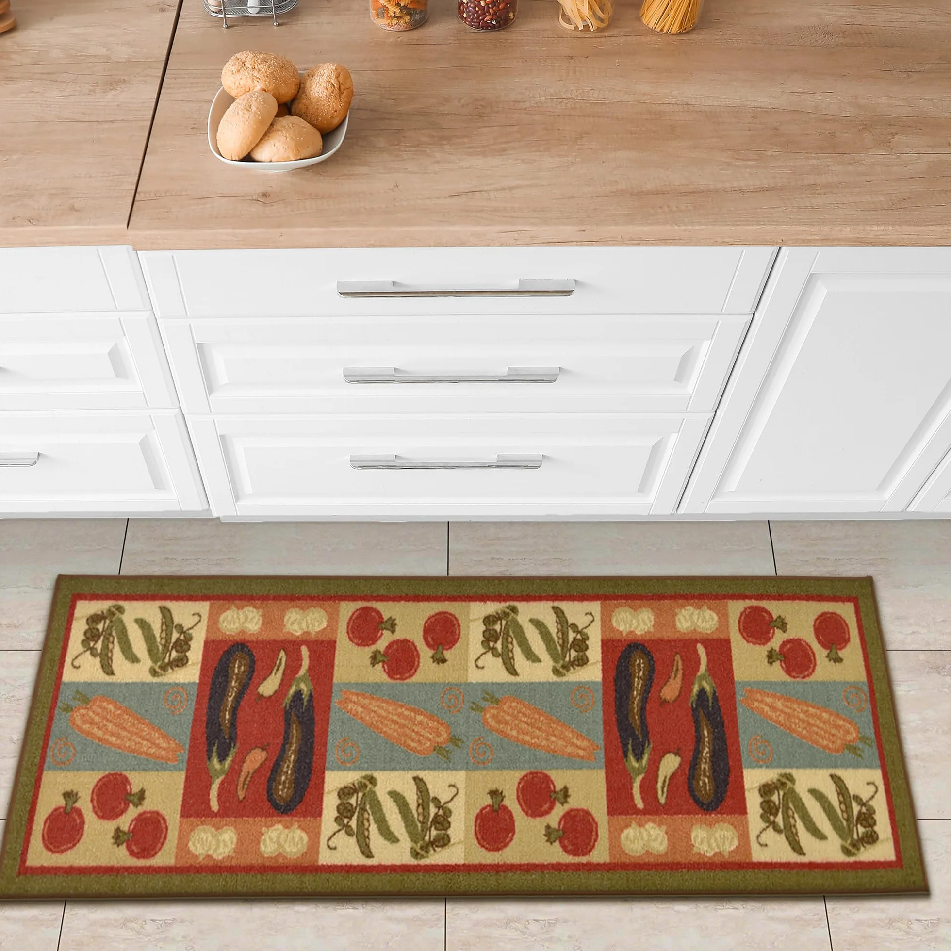 Ottomanson Sara's Kitchen Ciemnooliwkowozielone warzywa, designerski dywan z gumowym spodem, 50 x 150 cm, oliwkowozielony