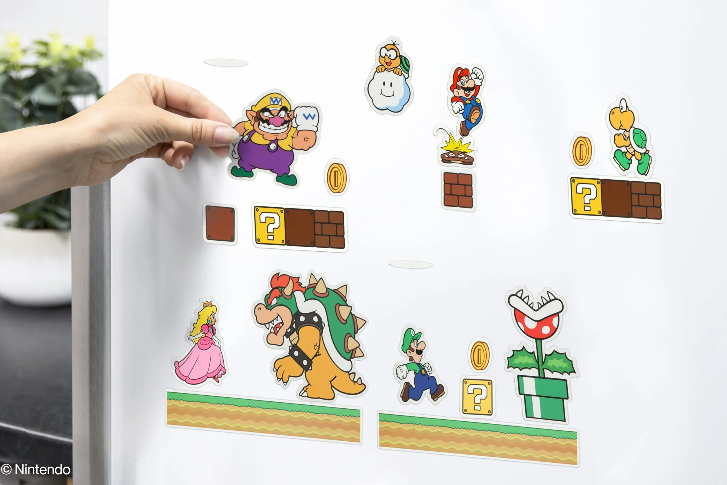 Oficjalne licencjonowane magnesy na lodówkę Super Mario Bros firmy Paladone, 63 kultowe postacie z Mario, zestaw magnetyczny, retro, do gier, dekoracja na tablice, lodówkę i szafkę