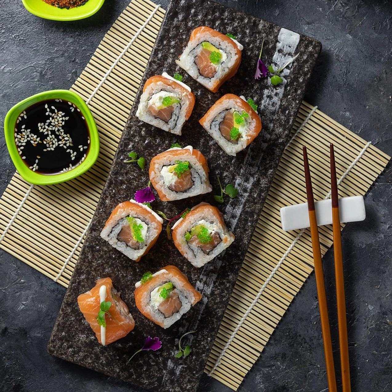 Zestaw do sushi z matą bambusową, forma, 2 szt., szare