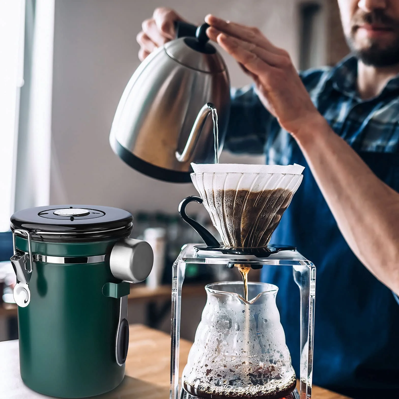 Frasheng Pojemnik do kawy 1,8 l, hermetyczny słoik, pojemnik ze stali nierdzewnej, pojemnik do przechowywania żywności, z zaworem CO2 i łyżką, do kawy ziarna lub mielonej, zielony