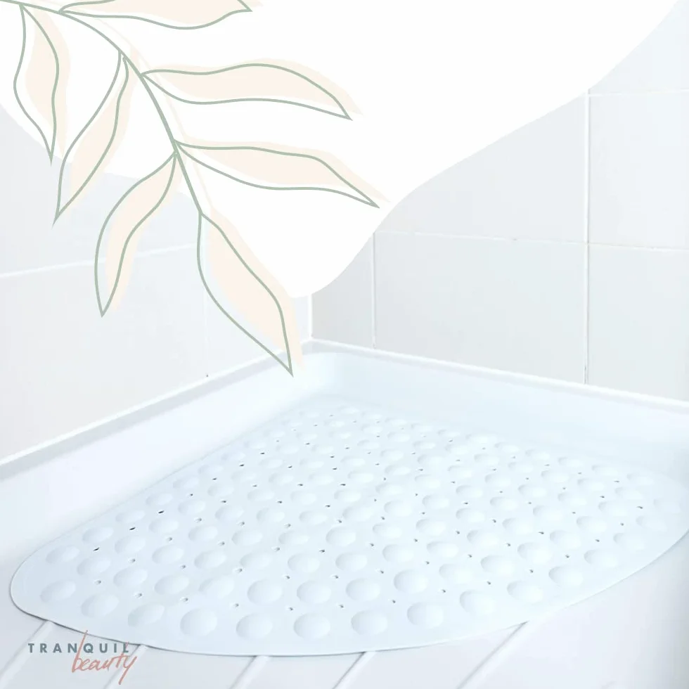 TranquilBeauty Biała zakrzywiona mata prysznicowa 54 x 54 cm | Antypoślizgowa mata łazienkowa nadająca się do prania w pralce, brodzik | Antypoślizgowa mata prysznicowa z przyssawkami idealna dla