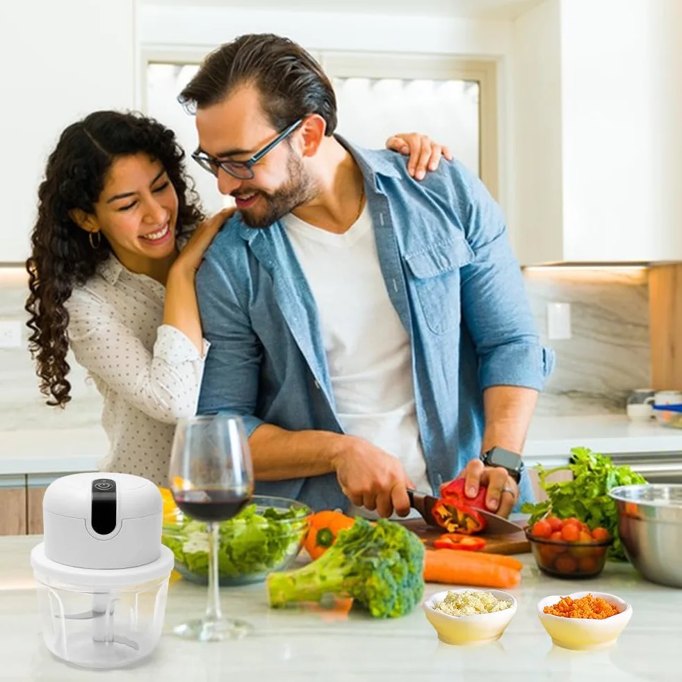 LOMUG Elektryczny Rozdrabniacz 350ml,Maszynka do mięsa, Elektryczna niszczarka kuchenna,USB - do cebuli, owoców, orzechów, mięsa i czosnku