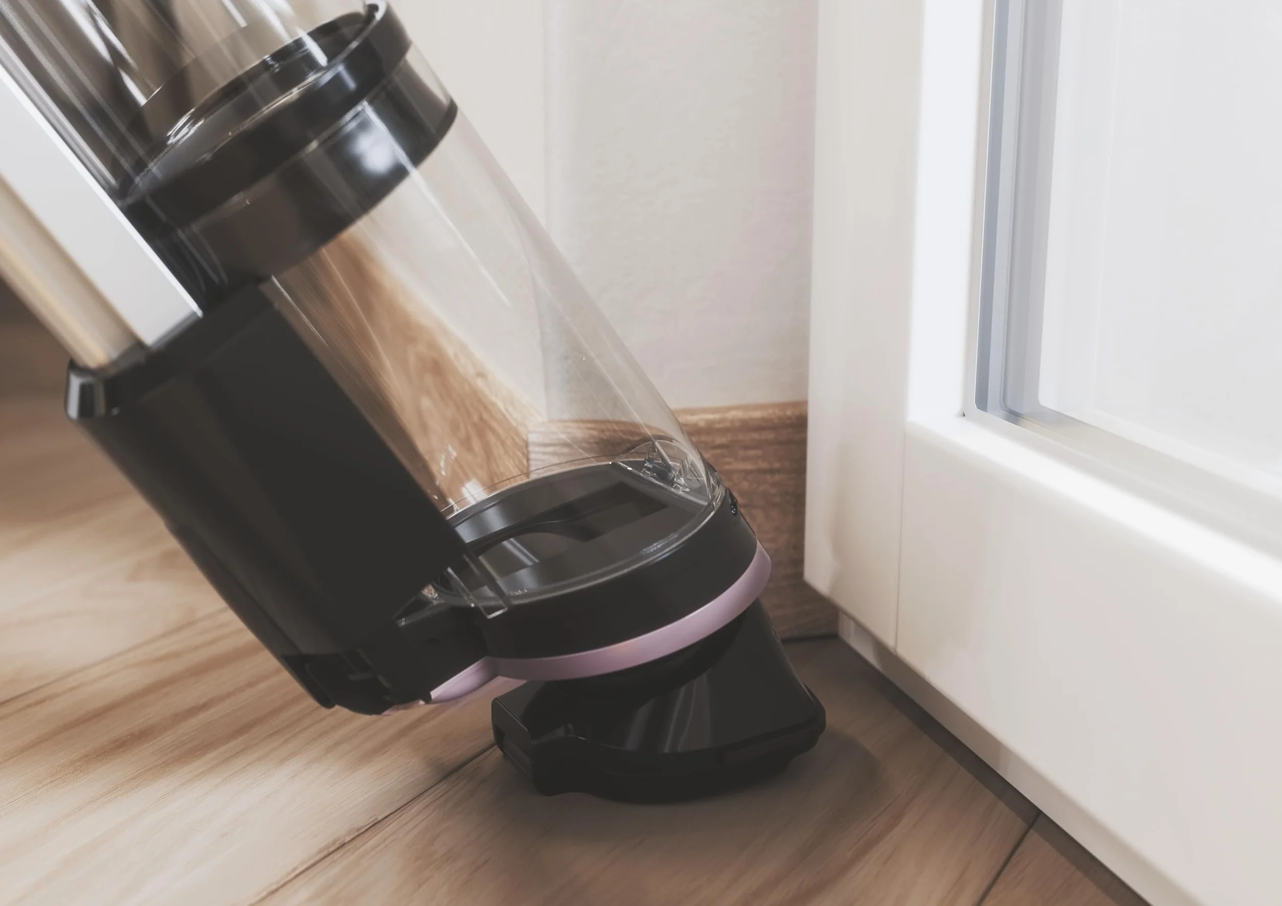 HOOVER HFX odkurzacz akumulatorowy bezprzewodowy z dyszą do sierści zwierzęcej LED CORNER GENIE™ ANTI-TWIST
