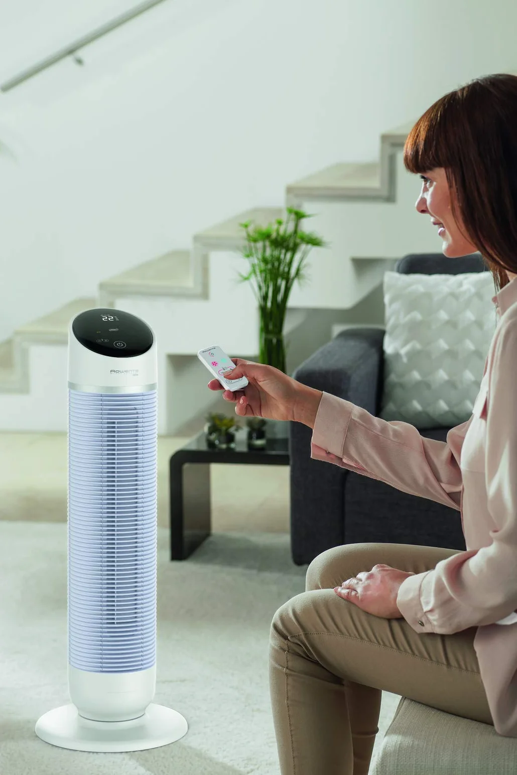 Rowenta Wentylator kolumnowy 3 w 1 Silent Comfort HQ8120 Termowentylator Filtr powietrza Tryb ogrzewania Eco Smart Pilot
