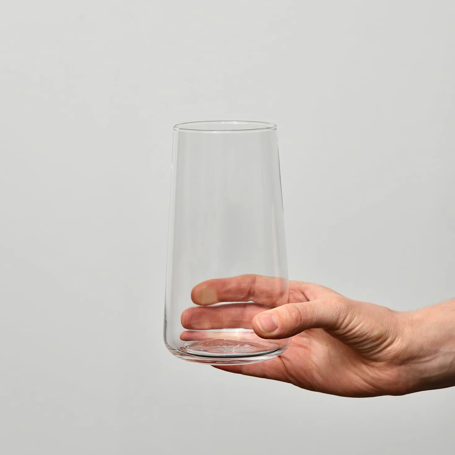 KROSNO Infinity Szklanki do Wody i Napojów 600 ml, Zestaw 6 szt – Wysokie, Nowoczesne, Szkło Kryształowe Bezołowiowe, Do Soku, Koktajli, Do Domu i Restauracji, Zmywarka