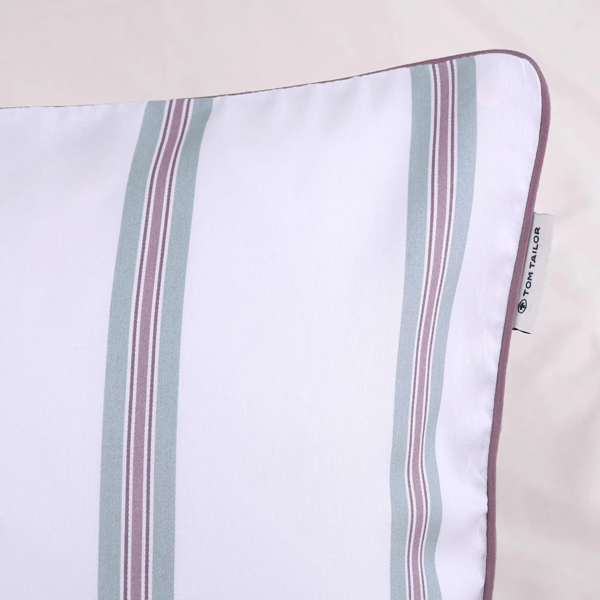TOM TAILOR Satynowa bielizna 60x80 cm 140x200 cm 100% bawełna satyna CLASSIC SATIN Strings Weiß Lila