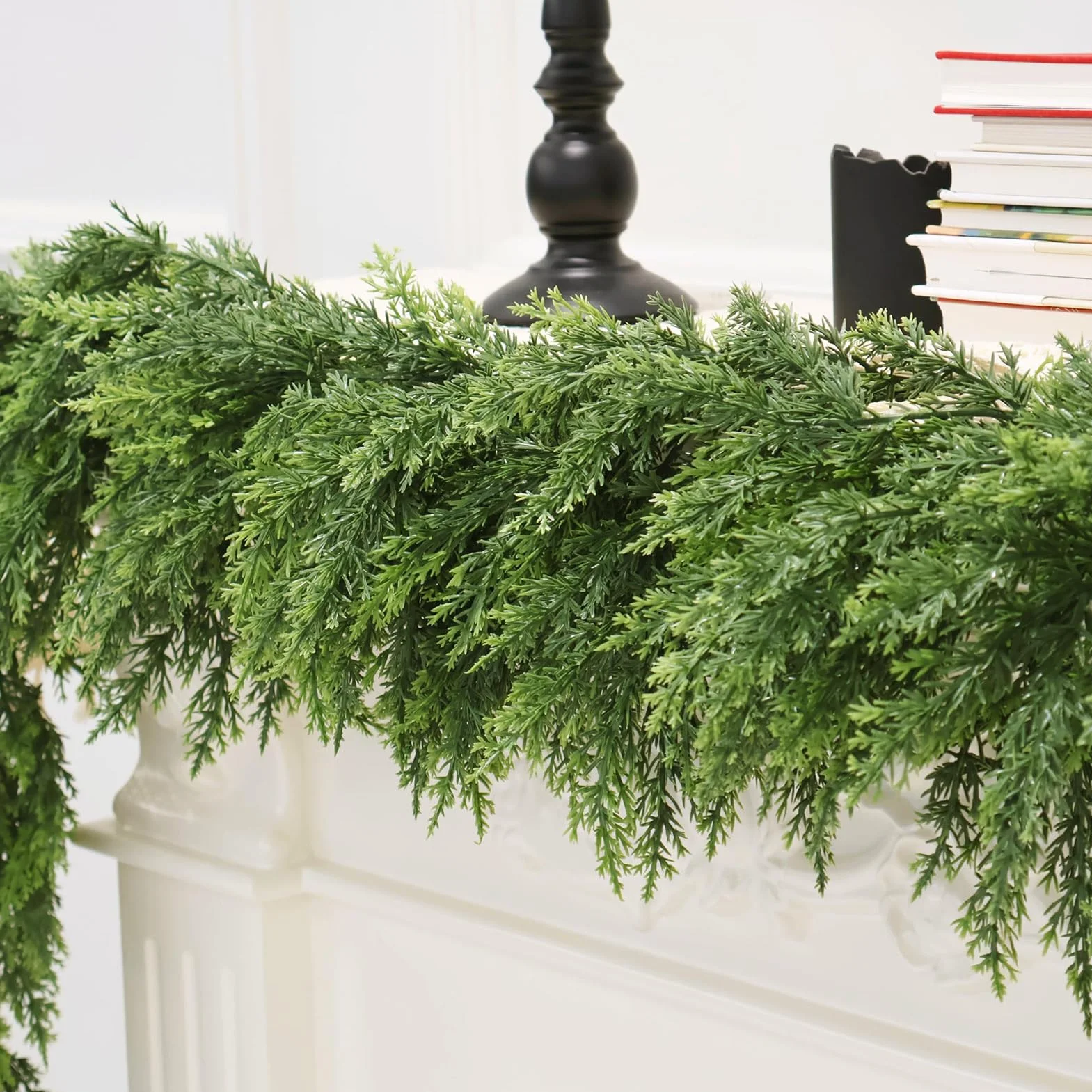 Winter Pine Garland - 106.3 Inches Christmas Cedar Garland Green Outdoor Decorations Green Artificial Greenery Garlands for Table Suitable for Christmas Trees, Indoor Decorations