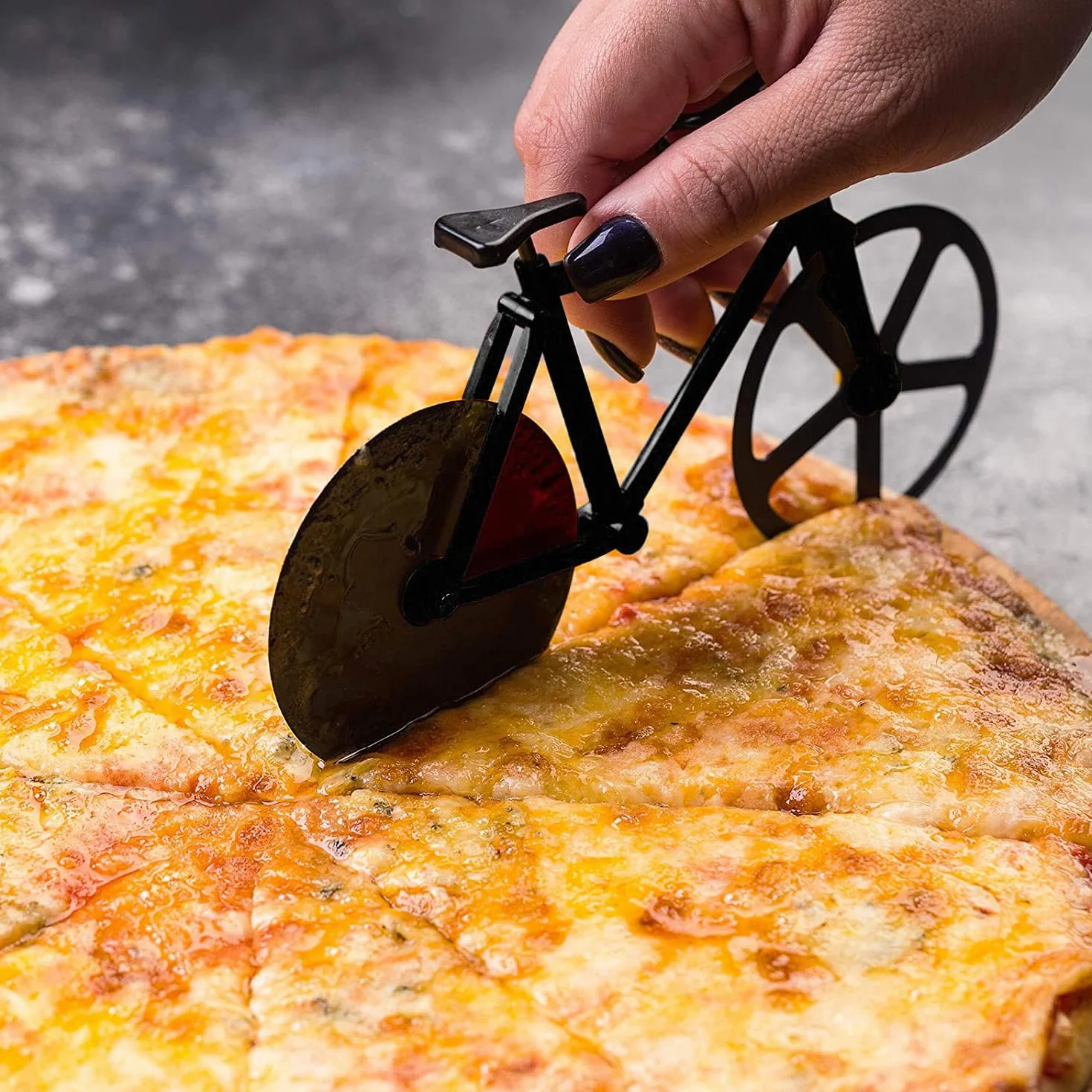 Rowerowa krajalnica do pizzy, krajalnica do pizzy ze stali nierdzewnej, podwójny nóż do pizzy, super ostre ostrza z powłoką nieprzywierającą i podpórką, gadżety kuchenne, artykuły imprezowe, czarna