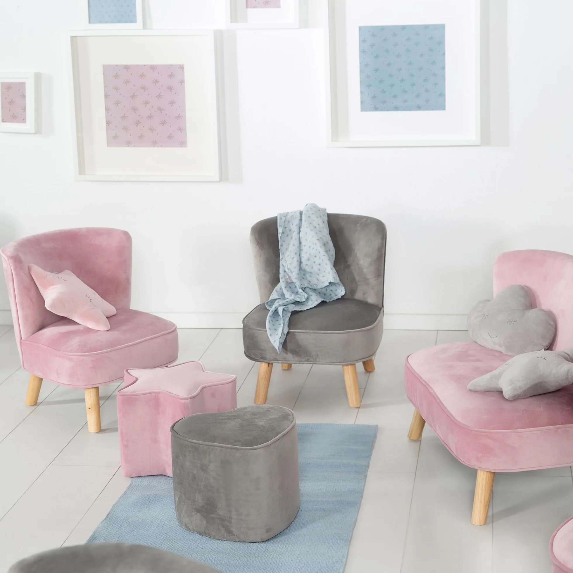 roba Fotel dziecięcy Lil Sofa - Wygodny fotel dla dziewcząt i chłopców - Stabilne drewniane nogi - Do pokoju niemowlęcego i dziecięcego - Materiał z weluru - Szary