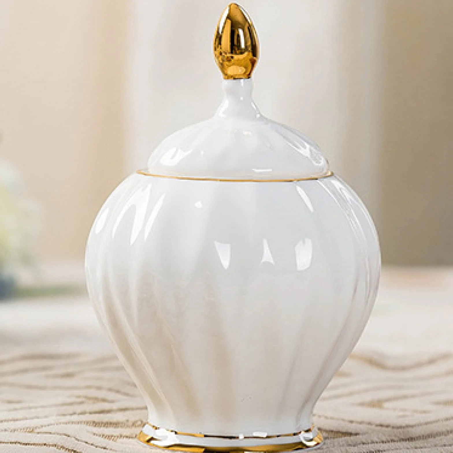 Porcelanowy zestaw do herbaty, zestaw do herbaty dla dorosłych Porcelanowa kawa i herbata zestawy upominkowe filiżanki i dla 6 osób z ceramicznym czajniczkiem, cukiernicą