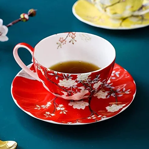 Zestaw kubków i spodków do kawy, 236 ml latte i filiżanka do herbaty, cienka porcelana kostna, idealna na imprezy i prezenty