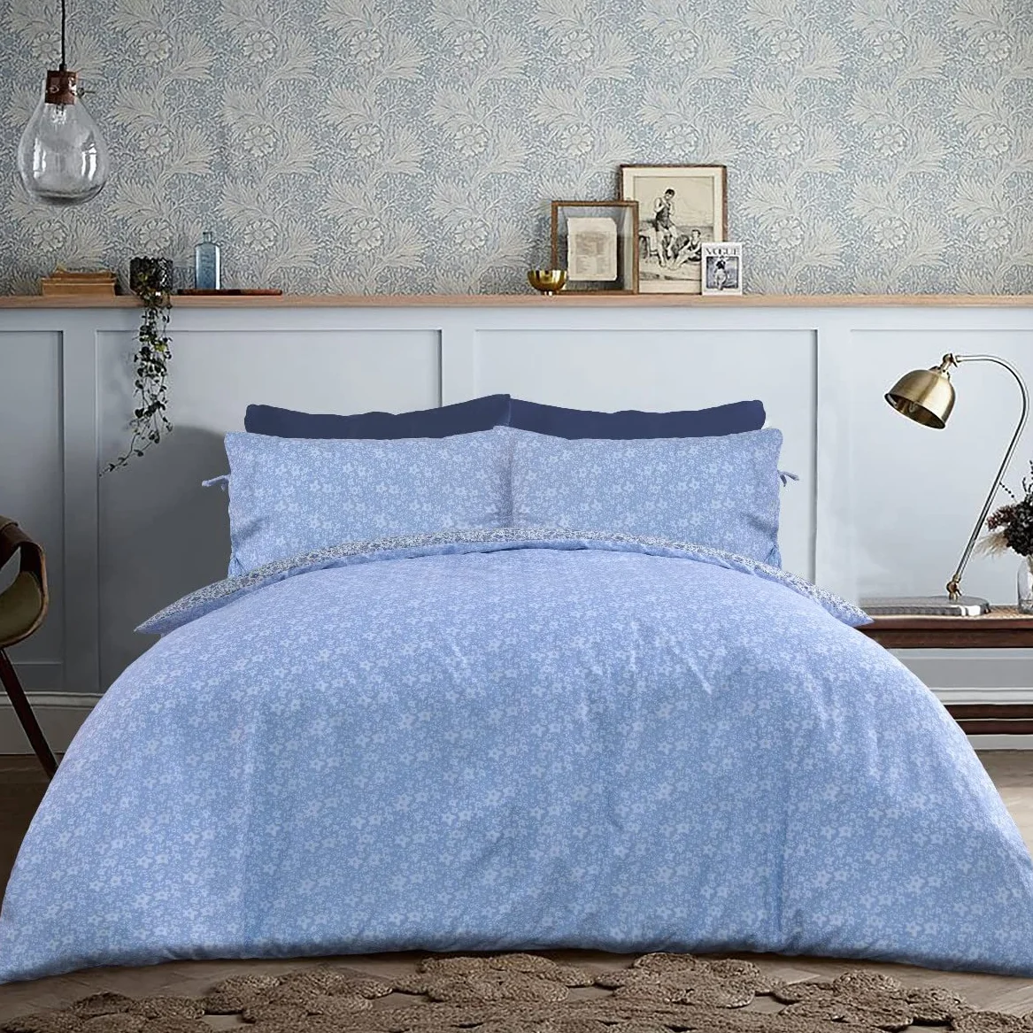 Sleepdown Ditsy zestaw pościeli z wiązaniami w kwiaty, niebieski, biały, odwrotna, miękka, łatwa pielęgnacja, poszewka na kołdrę, poszewka na poduszkę z wiązaniami, rozmiar pojedynczy (135 x 200 cm)
