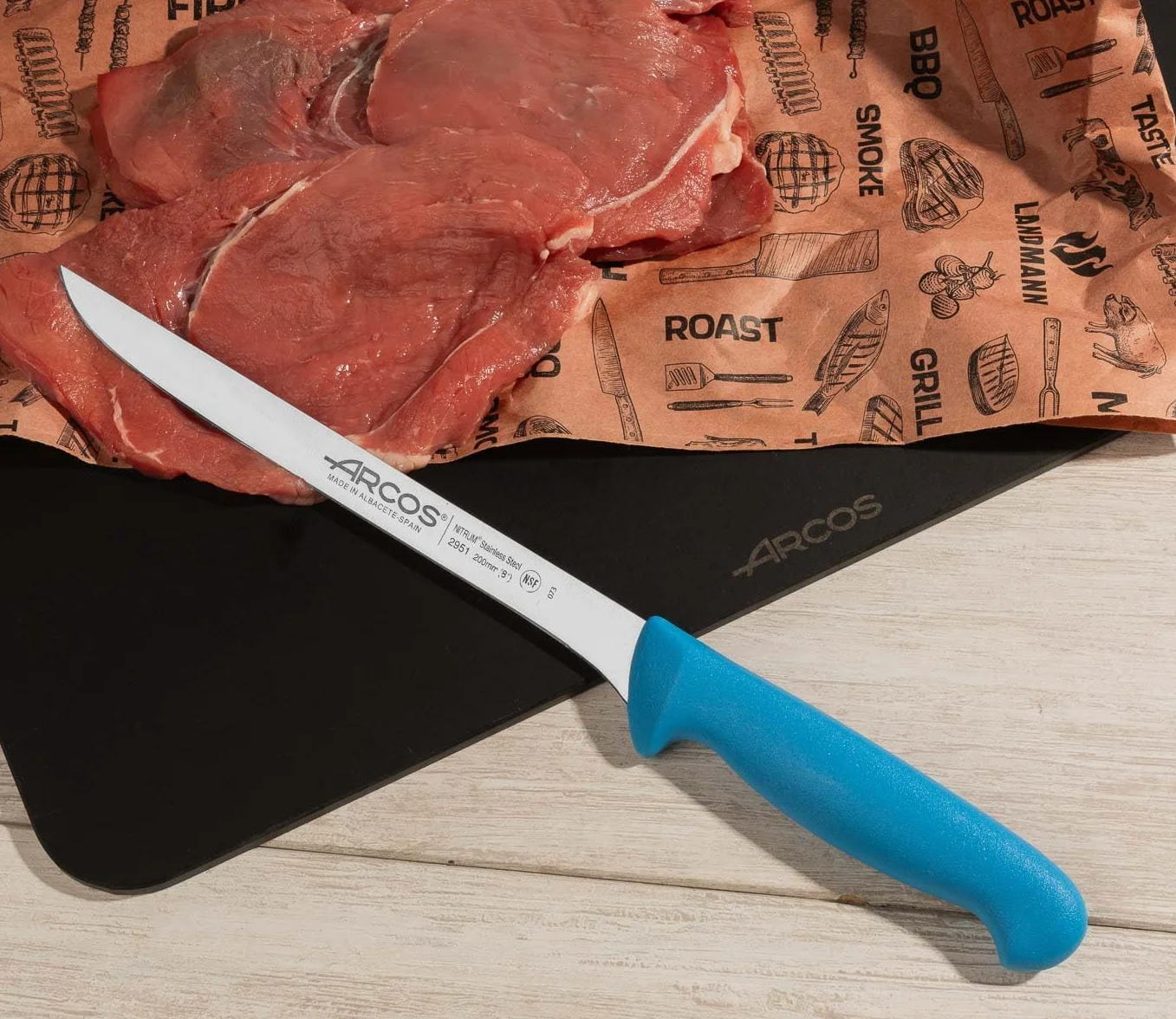 Arcos 295123 seria 295 2900-filet nóż nóż - ostrze nitrm 200 mm (7,87 cala) - uchwyt polipropylenowy niebieski kolor, stal nierdzewna i tworzywo sztuczne