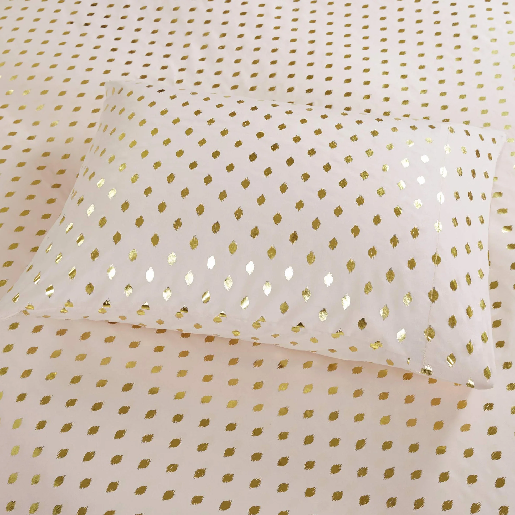 Intelligent Design Microfiber Cozy Bed Sheet Set, Modern All Season Bedding & Pillowcases, Premium 14" Elastic Pocket Fits up to 16" Mattress, Queen Blush/Gold Metallic Dot 4 Piece