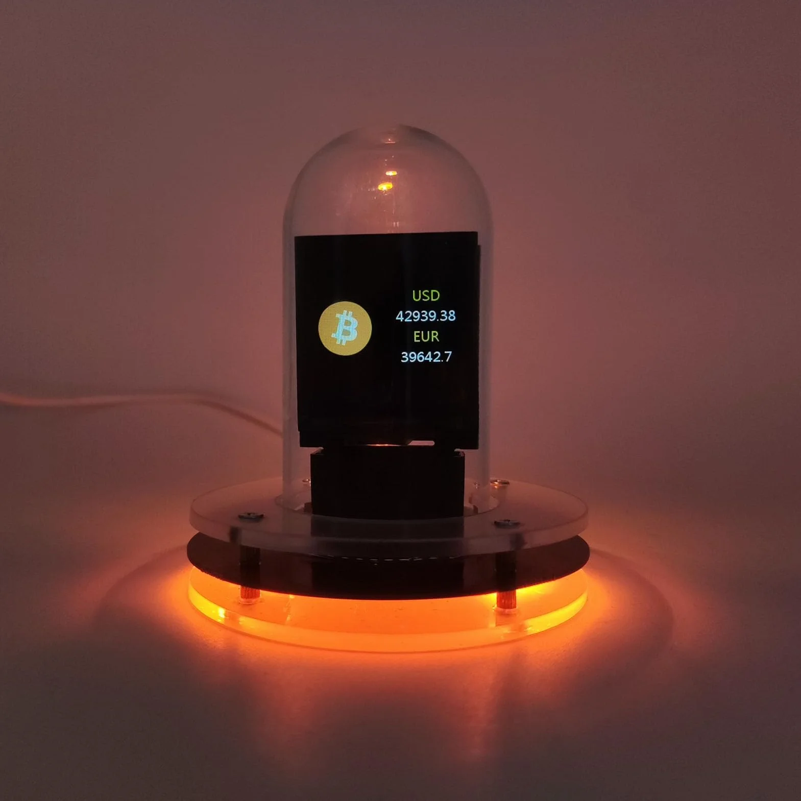 Inteligentny Zegar Nixie Tube WiFi Zegar Cyfrowy RGB Elektroniczny Zegar w Kształcie Tuby z Pełnokolorowymi Wyświetlaczami LCD IPS na Komputer Stacjonarny