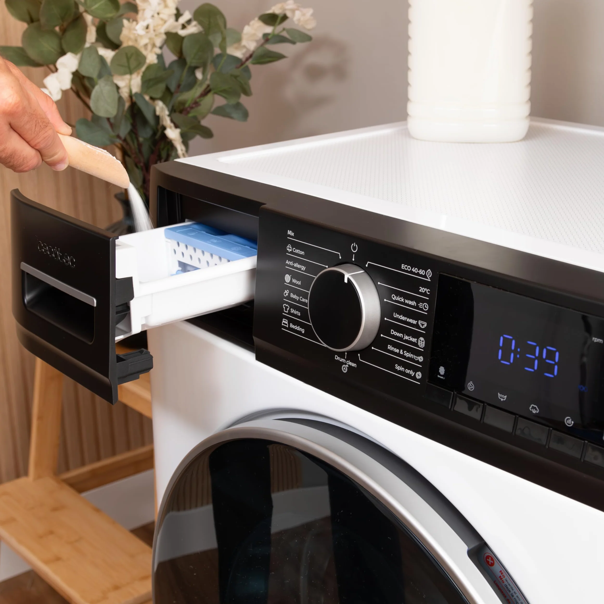 Cecotec Pralka ładowana od przodu 7 kg Bolero Dresscode 7610 Inverter A. Ładowanie przednie białe 7 kg pojemności, 1400 obr./min, klasa A, funkcja parowa, silnik inwerterowy Plus, 15 programów