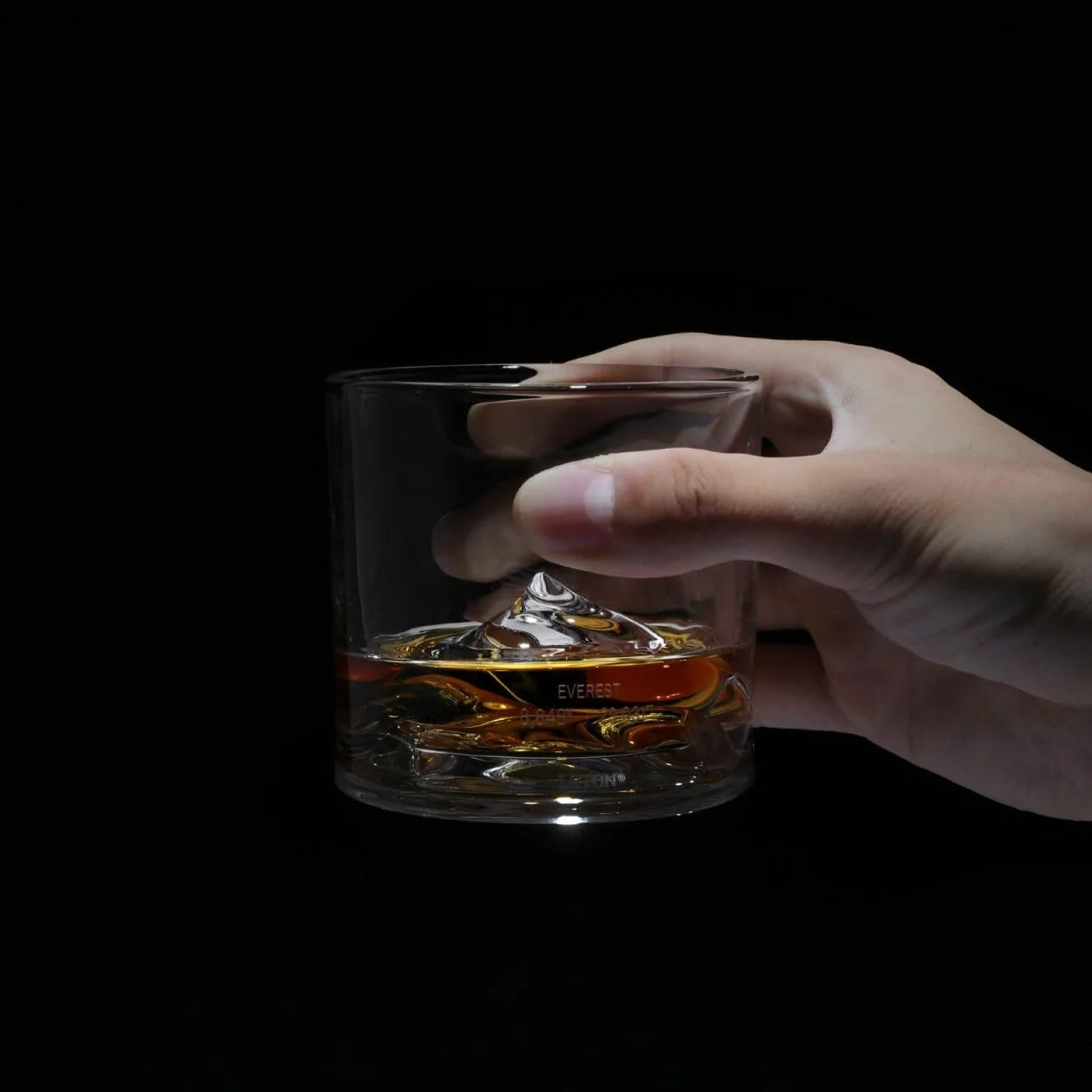 LIITON Mount Everest Ciężkie kryształowe szklanki do whisky, zestaw 2 sztuk, grube, zamrażalne szklanki do burbona, po 0,5 kg, prezenty do whisky premium dla mężczyzn, mrożone kryształowe koktajle