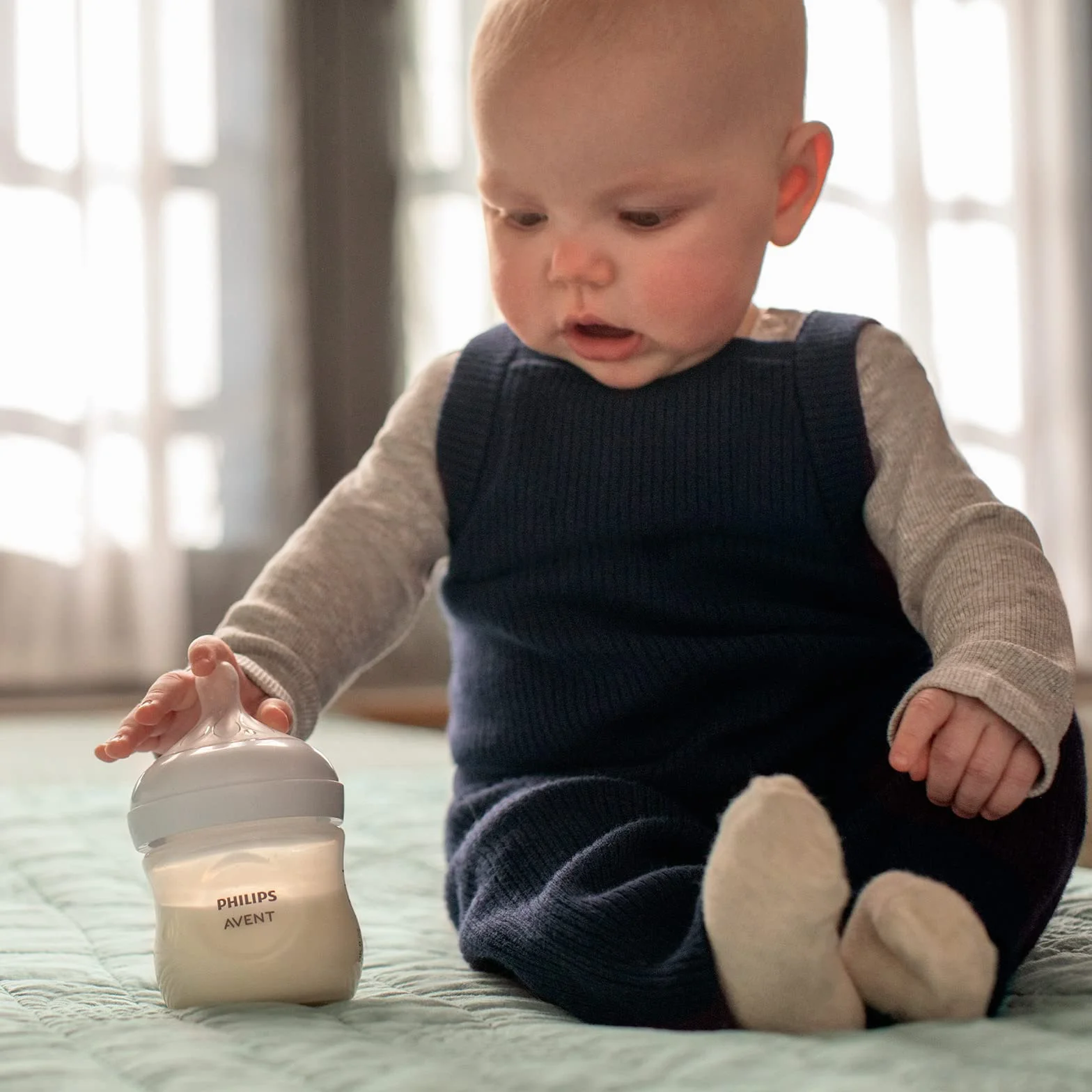 Philips Avent zestaw 4 butelek Natural z Responsywnym smoczkiem (model SCD838/11)
