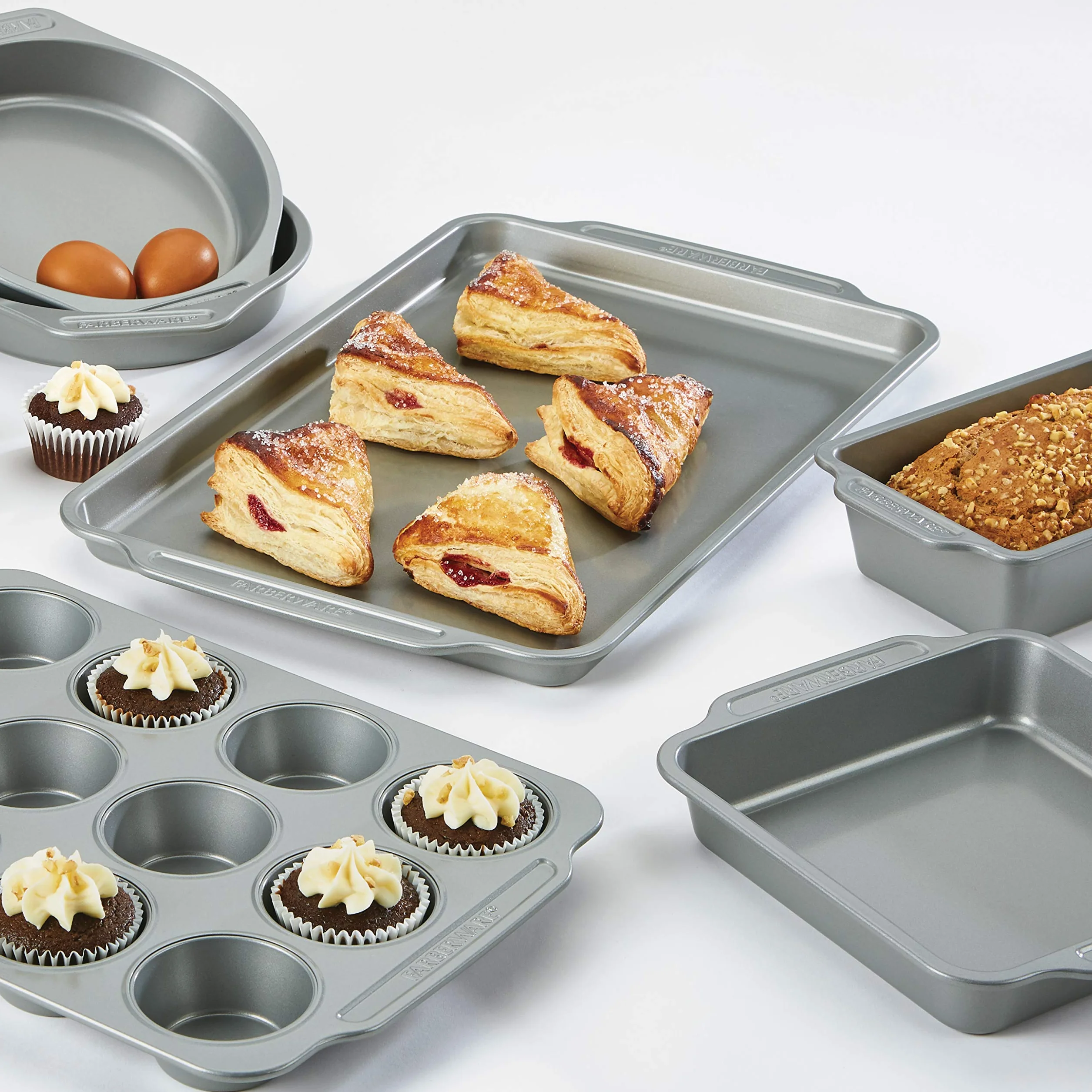 Farberware 47765 zawiera nieprzywierające arkusze do ciastek/pieczenie muffinek i chlebaka, stal, szary