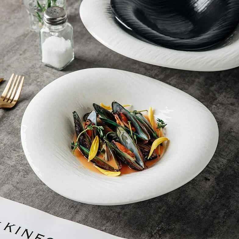 Ceramiczna zastawa stołowa Kuchnia o specjalnym kształcie miska na zupę salaterka deserowa biała ceramiczna nieregularna naczynie talerz do zupy restauracja hotelowa zastawa stołowa (Color : 8 inches