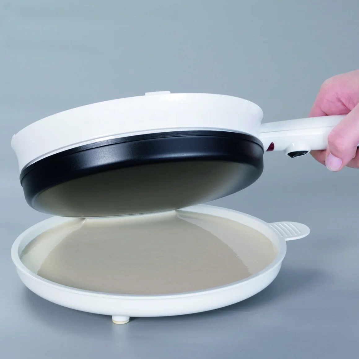 Cloer 677 Crêpes-Maker-Cordless na cienkie naleśniki, 700 W, Powierzchnia do pieczenia 18,5 cm Ø