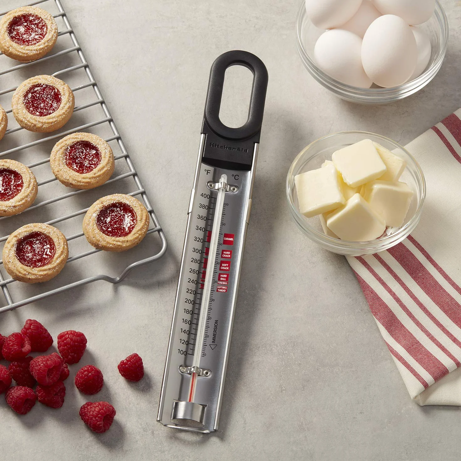 Termometr Kuchenny z Zawieszką KitchenAid, do Oleju, Cukru i Dżemu, Zakres: od 40°C do 200°C
