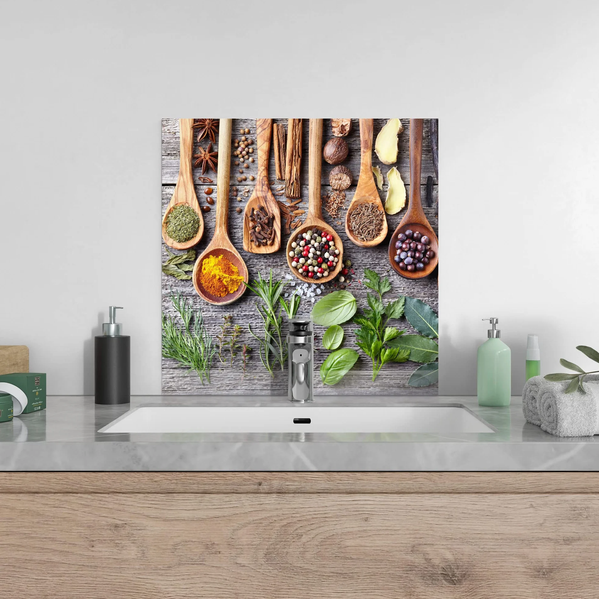 DEQORI Tylna ścianka kuchenna, szklana, motyw: dekoracyjna łyżka kuchenna, 60 x 60 cm, tylna ścianka do łazienki lub kuchenki, osłona przed pryskaniem, do kuchni i łazienki, nowoczesna dekoracja na kafelki