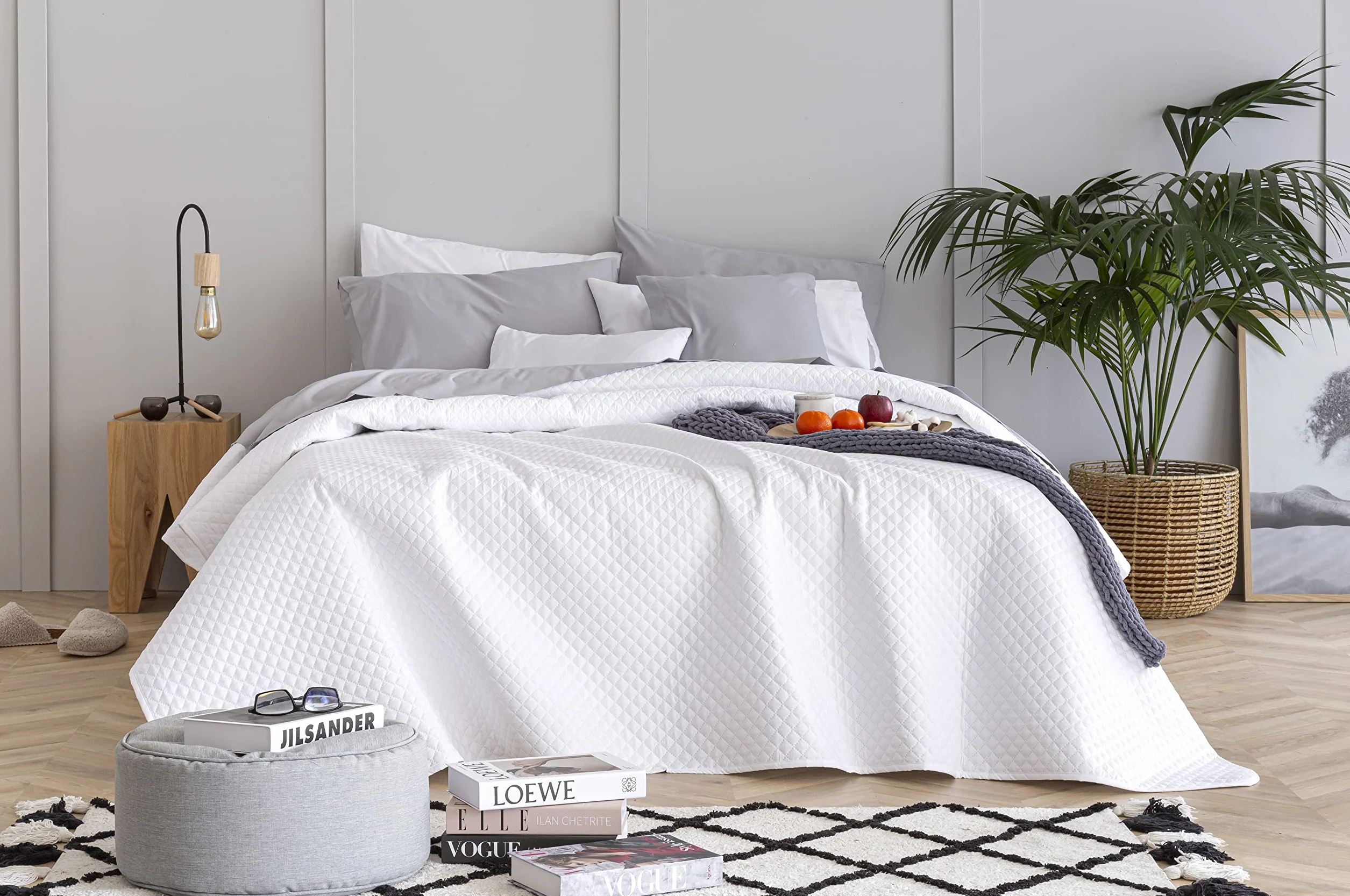 Todocama Cienka narzuta Bouti z motywem rombo 100% mikrofibra biały 105-200 x 260 cm