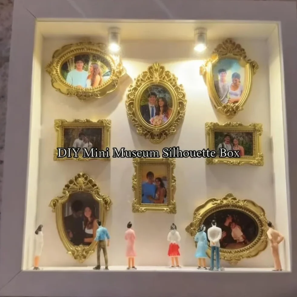 DIY Mini Muzeum Sylwetka Pudełko Cieniowe, Spersonalizowana ekspozycja na Cień do Zdjęć z mini figurkami i mini złotymi ramkami, świętuj swoje wyjątkowe wspomnienia w dobrym stylu
