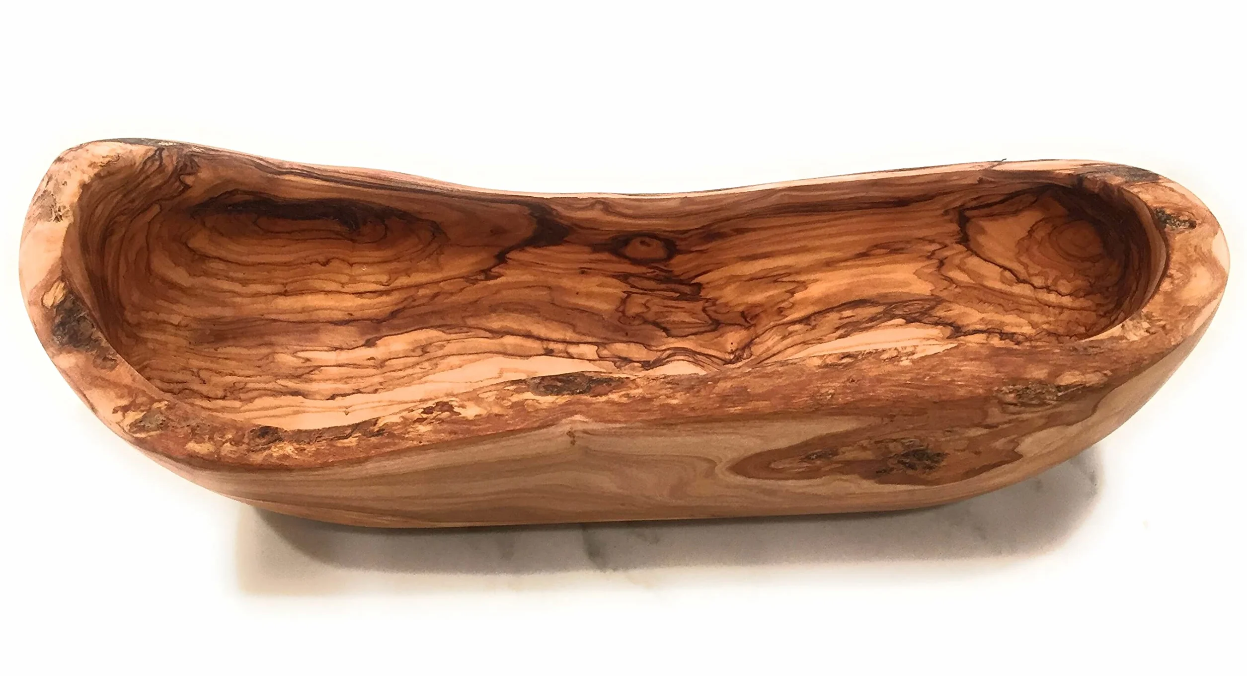Rustykalny rzemieślniczy kosz na chleb/bagietki z drewna oliwnego- krawędź żywej kory - od Orchard Hardwoods. Owalna miska do serwowania włoskiego chleba lub dowolnego jedzenia. W średnim 35 cm, dł. 45 cm (średnio 35 x 10 x 7,6 cm)