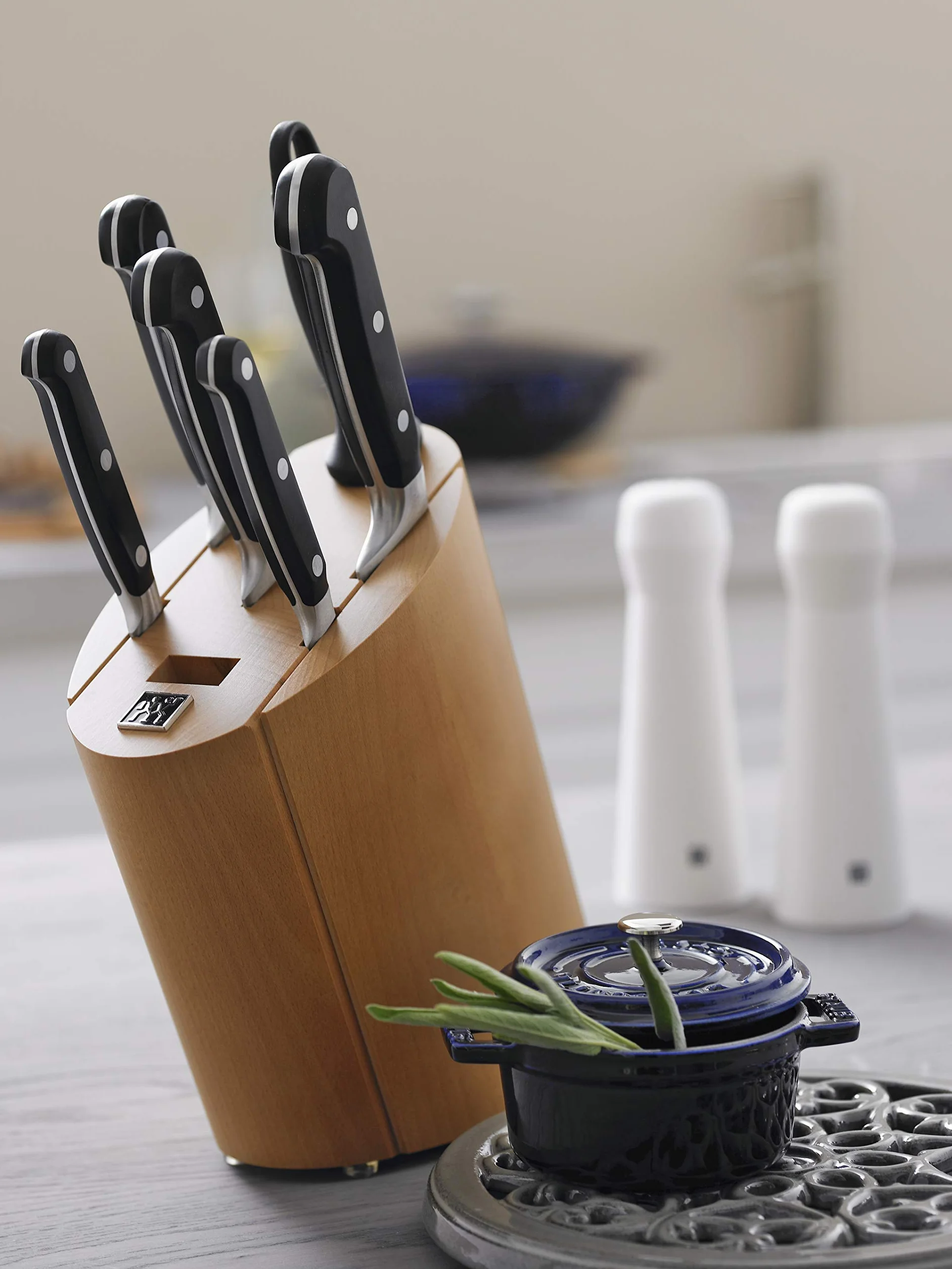 Zwilling 1001501 nóż do chleba, długość ostrza: 20 cm, ostrze ze szlifem falistym, specjalna stal nierdzewna/uchwyt z tworzywa sztucznego, Professional S, czarny