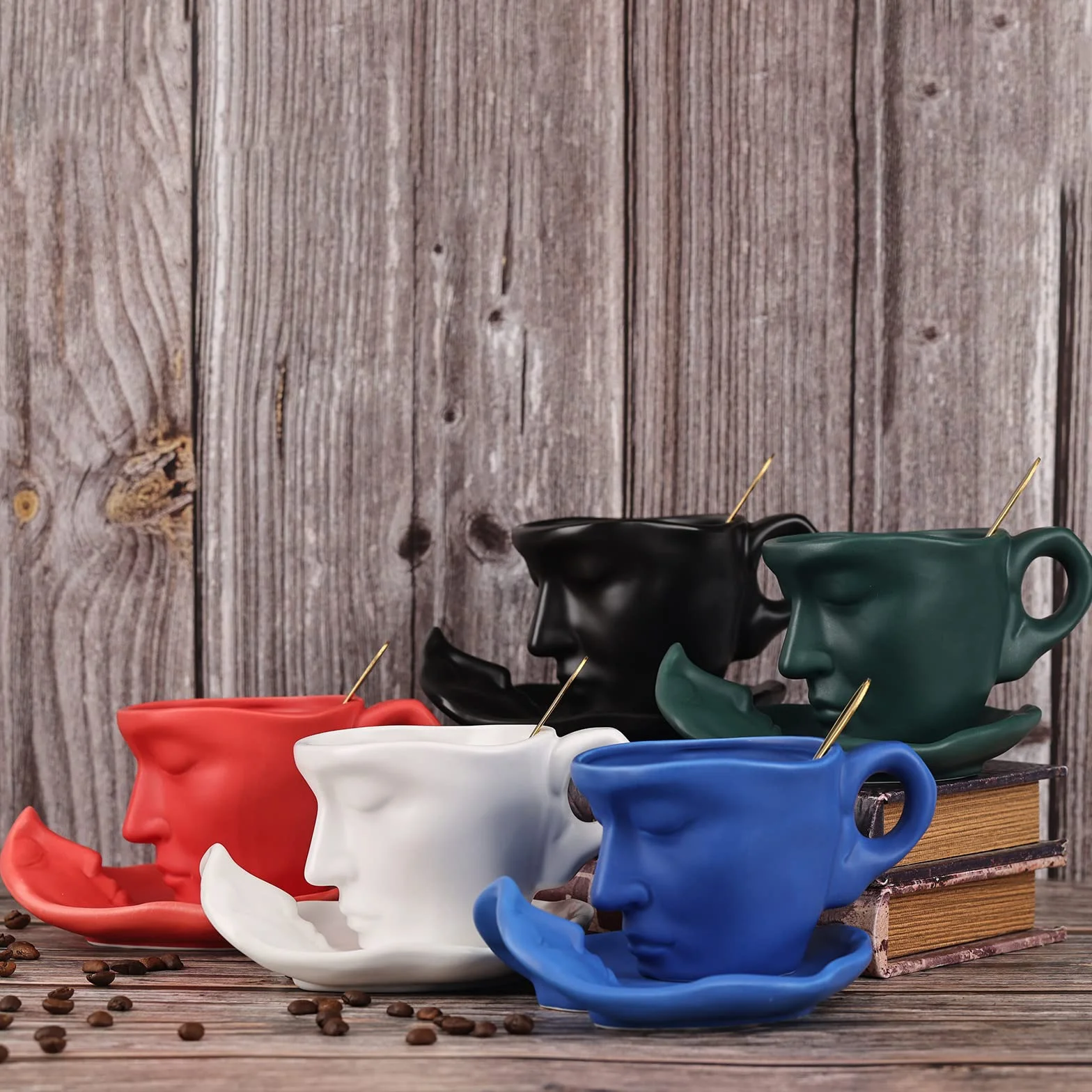 Filiżanka do Herbaty i Spodek - Zestaw Ceramiczny z Całującą się Parą, Kubek do Kawy z Łyżeczką, Twarz, Unikalna - Walentynki, Boże Narodzenie, Kreatywny