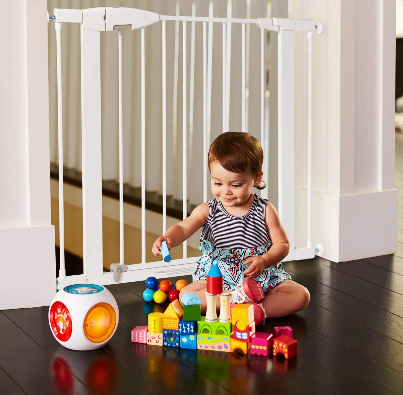 Lindam by Munchkin 7 cm Pressure Fit Universal Gate Extension, White