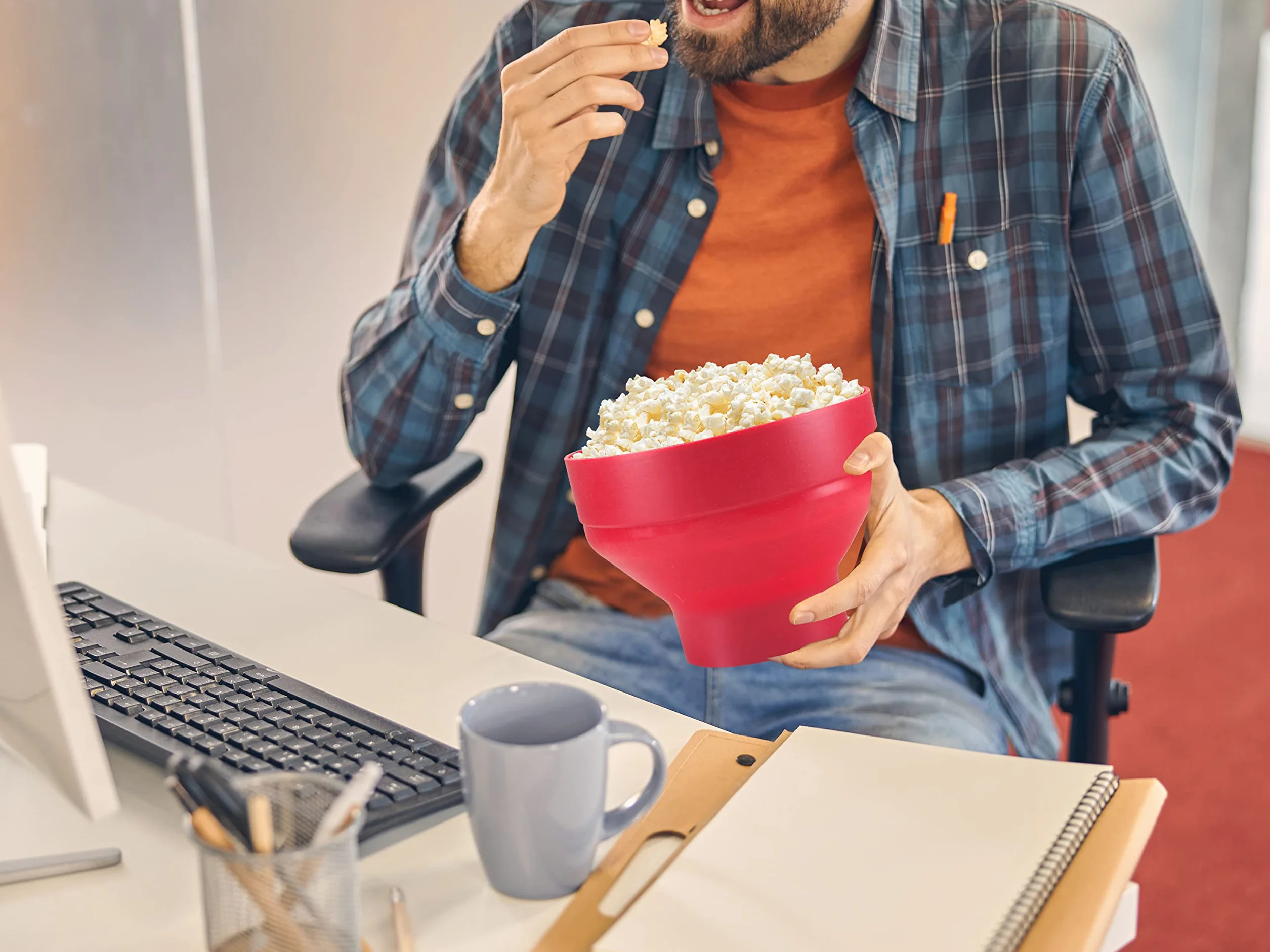 BEPER C106CAS002 kuchenka mikrofalowa do popcornu ze składaną miską i pokrywą