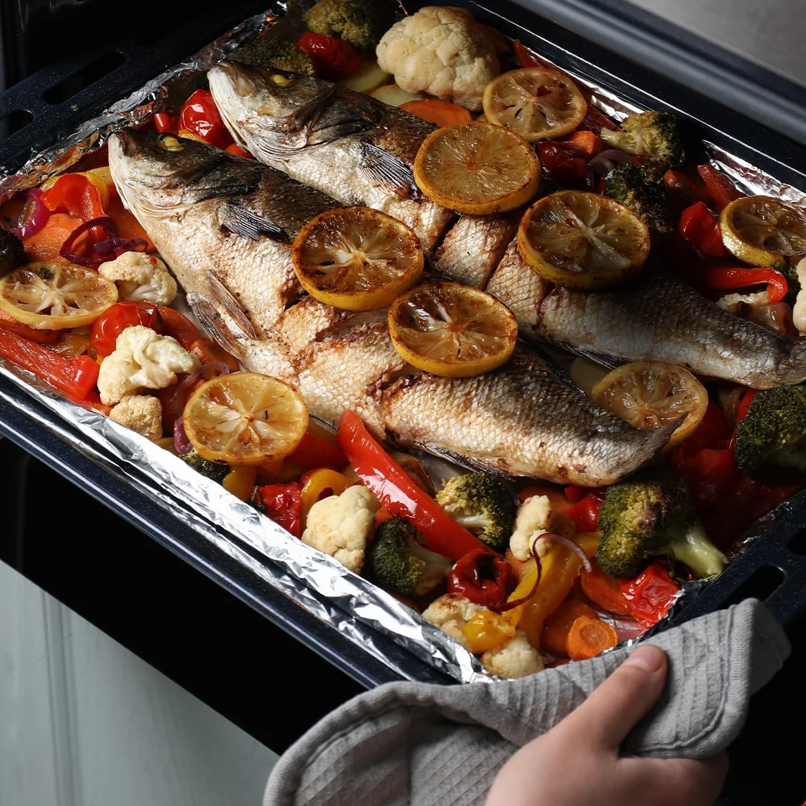 Cecotec Wielofunkcyjny piekarnik Bolero Hexa AF319000 Inox A 3800 W, pojemność 133 l, 11 funkcji z Airfryer Master, Mistrz pizzy, Steam Asisst, Steam EasyClean, 3D Cooking, Defrost