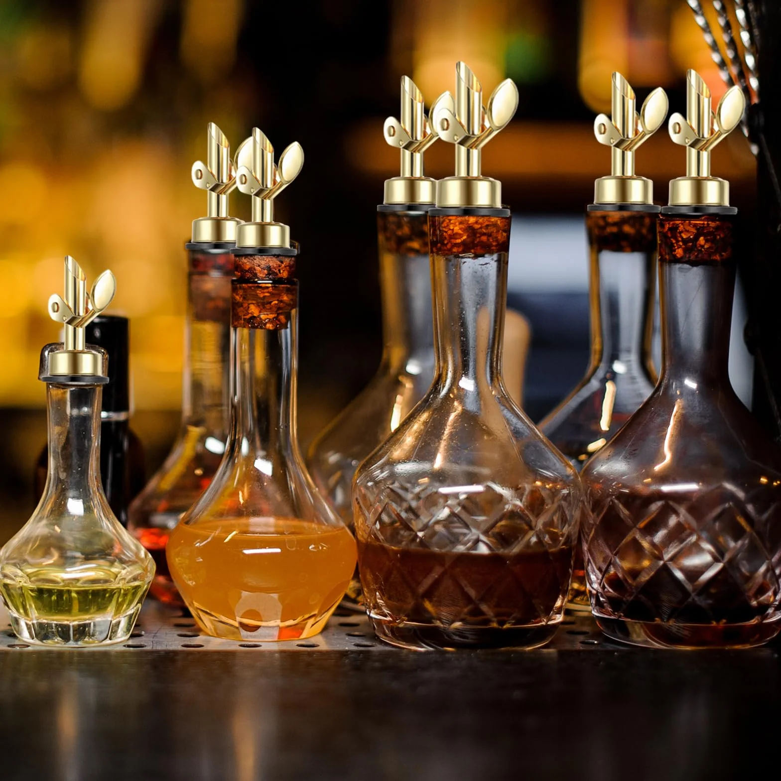 Mabor Nalewacze do butelek alkoholu, nalewacze do alkoholu (złote), konstrukcja samozamykająca, materiał klasy spożywczej, dozownik nalewacza do whisky, wylewki barowe do nalewania płynu, oliwy z