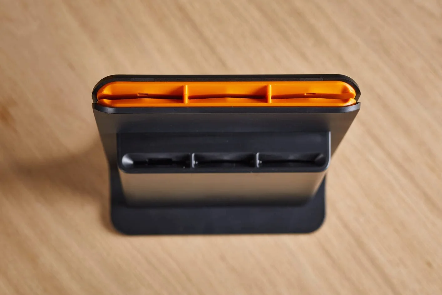 Fiskars Blok 5 noży,Functional Form,nóż do warzyw i Santoku, nóż do chleba,Czarny,1057554