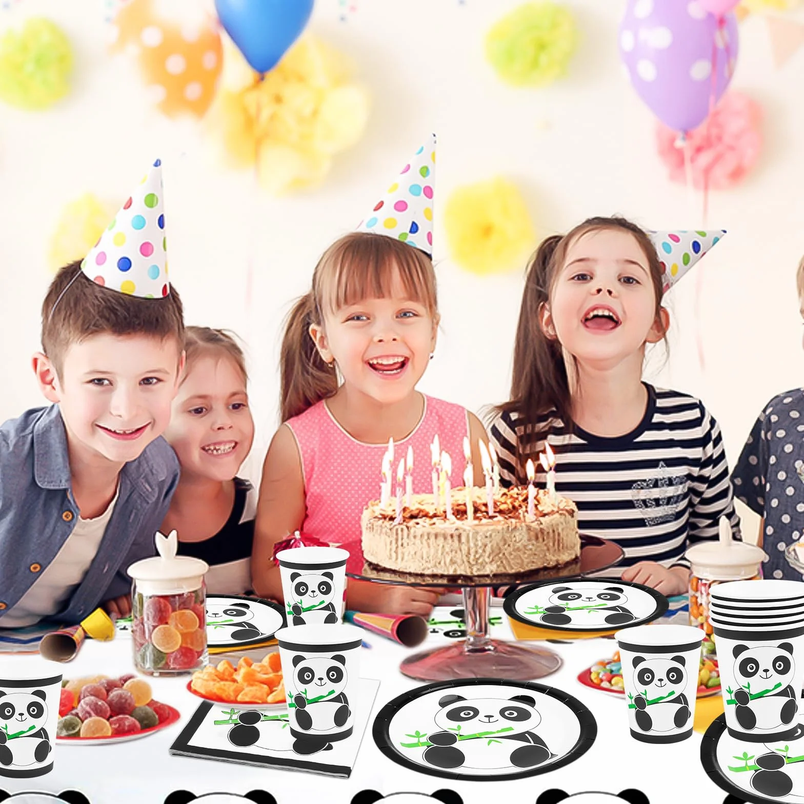 Panda zestaw naczyń imprezowych, dekoracja na imprezę urodzinową, pandę, motyw pandy, dekoracja urodzinowa, naczynia, talerze pandy, kubki, serwetki, obrusy, akcesoria imprezowe dla 10 gości