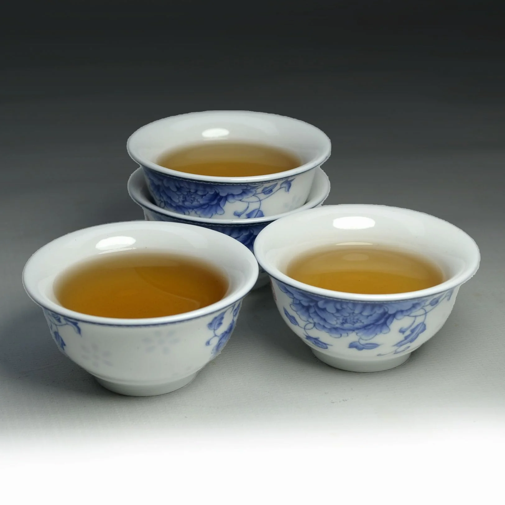 Liang baobao Chińska tradycyjna filiżanka do degustacji herbaty, zestaw 4 sztuk, 56 ml, biała porcelana, mini kubki na ceremonię herbaty Gongfu (piwonia)