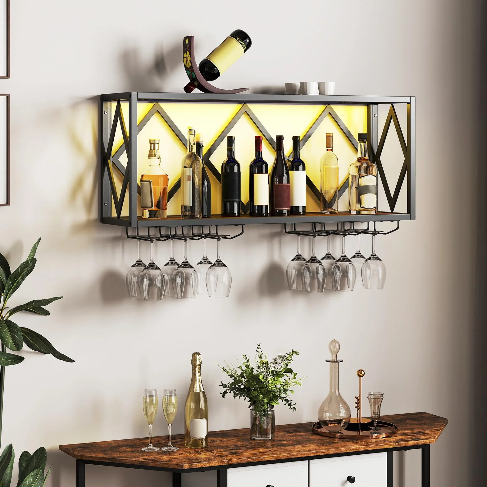 COSTWAY Regał na wino ścienny z oświetleniem LED, 2-poziomowy regał na butelki drewniany z metalowym rama, z 6 rzędami uchwytów na kieliszki do wina, design industrialny, idealny do domu, baru, kuchni
