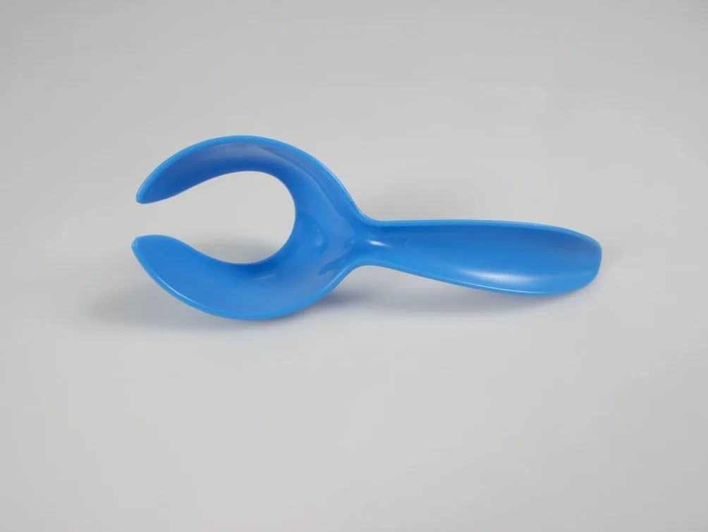 TUPPERWARE Pomocnik kuchenny łyżka łyżka do jajek niebieska łyżka uchwyt na jajka P 21152